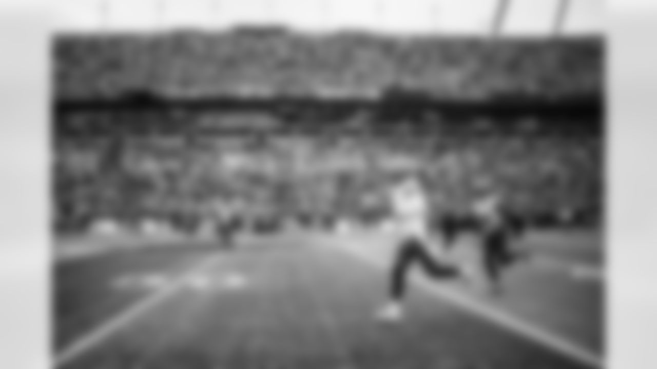 CHARLOTTE, NC - December 21, 2025 - Quarterback Baker Mayfield #6 and Wide Receiver Chris Godwin #14 of the Tampa Bay Buccaneers before the game between the Tampa Bay Buccaneers and Carolina Panthers. The Bucs lost the game, 23-20. Photo By Tori Richman/Tampa Bay Buccaneers