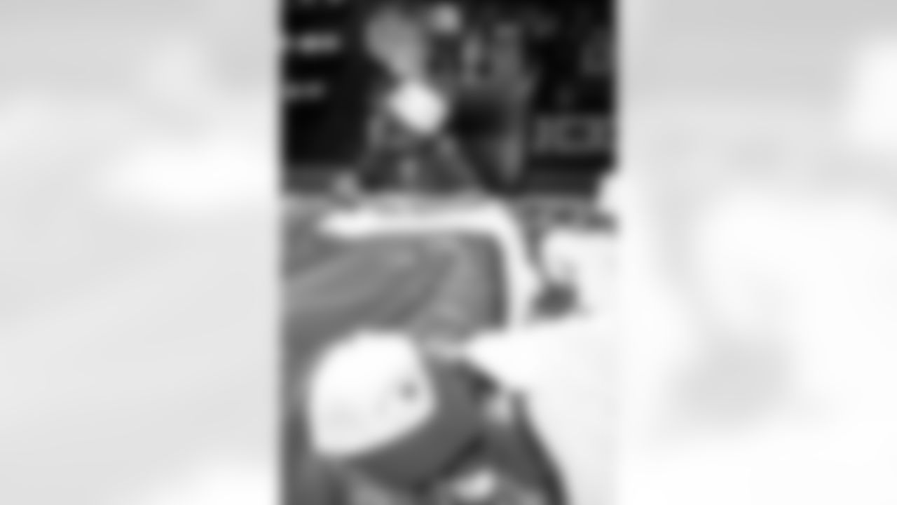 TAMPA, FL - November 19, 2025 - A visit with Triumph Together Cancer Warriors. Photo By Kyle Zedaker/Tampa Bay Buccaneers