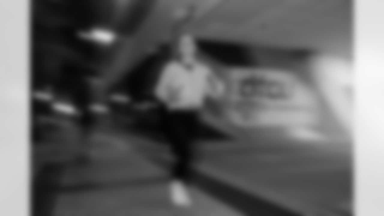 ST. PETERSBURG, FL - November 13, 2025 - Participants during "Bucs Run" Raise The Flags event with Pinellas Run Club at Park & Rec in St. Petersburg. Photo By Doug DeFelice/Tampa Bay Buccaneers