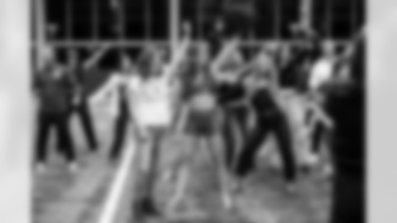 TAMPA, FL - January 02, 2026 - Tampa Bay Buccaneers Cheerleaders field rehearsal at AdventHealth Training Center. Photo By Tori Richman/Tampa Bay Buccaneers