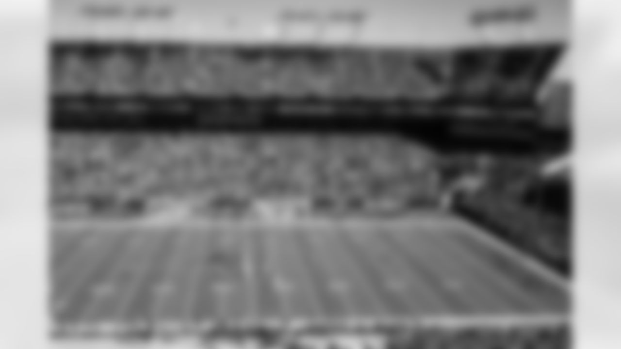 TAMPA, FL - November 30, 2025 - A general view from the 300 level during the game between the Arizona Cardinals and Tampa Bay Buccaneers. The Bucs won the game, 20-17. Photo By Mike Carlson/Tampa Bay Buccaneers