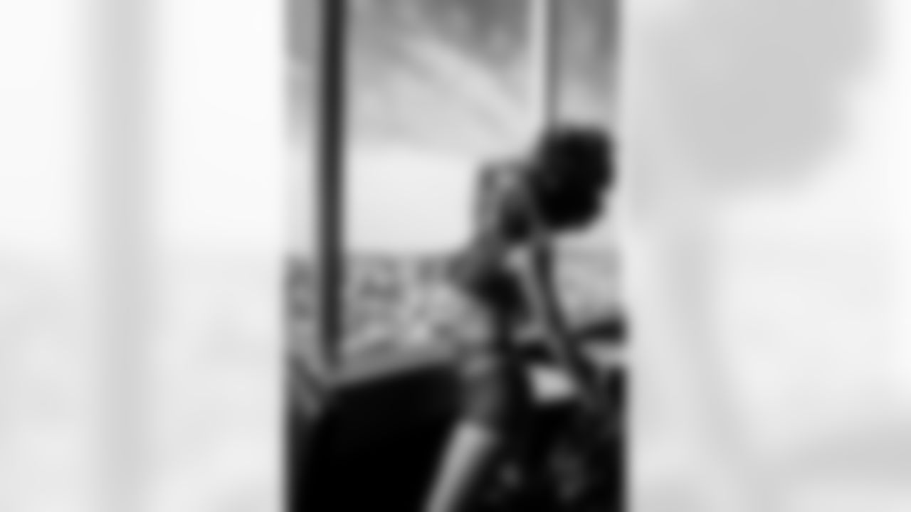 SAN FRANCISCO, CA - February 01, 2026 - Tampa Bay Buccaneers Pro Bowl Cheerleader Savannah during rehearsals. Photo By Tori Richman/Tampa Bay Buccaneers