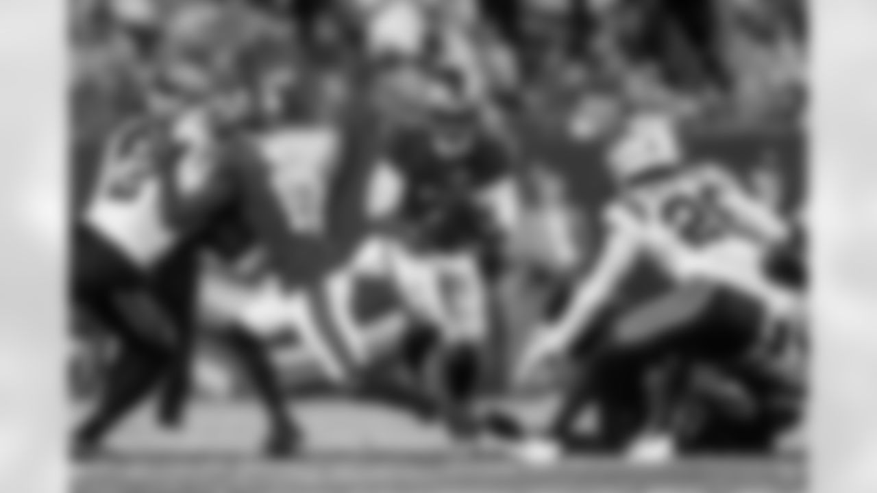 TAMPA, FL - January 03, 2026 - The Carolina Panthers and Tampa Bay Buccaneers play a regular season game at Raymond James Stadium. The Bucs won the game, 16-14. Photo By Doug DeFelice/Tampa Bay Buccaneers