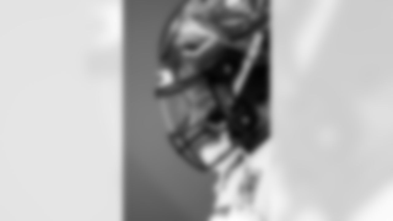 MIAMI GARDENS, FL - December 28, 2025 - Quarterback Baker Mayfield #6 of the Tampa Bay Buccaneers before the game between the Tampa Bay Buccaneers and Miami Dolphins. The Bucs lost the game, 20-17. Photo By Kyle Zedaker/Tampa Bay Buccaneers