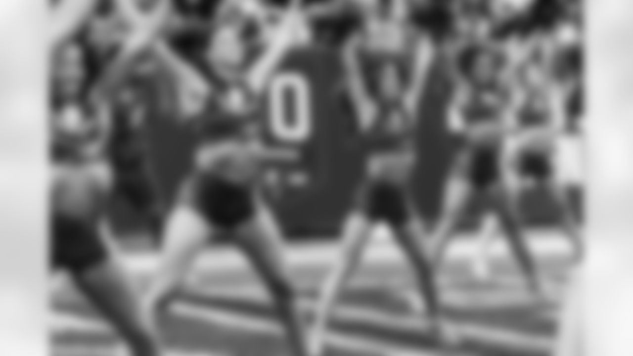 TAMPA, FL - December 07, 2025 - The Tampa Bay Buccaneers and New Orleans Saints during a regular season game at Raymond James Stadium. The Bucs lost the game, 24-20. Photo By Tori Richman/Tampa Bay Buccaneers