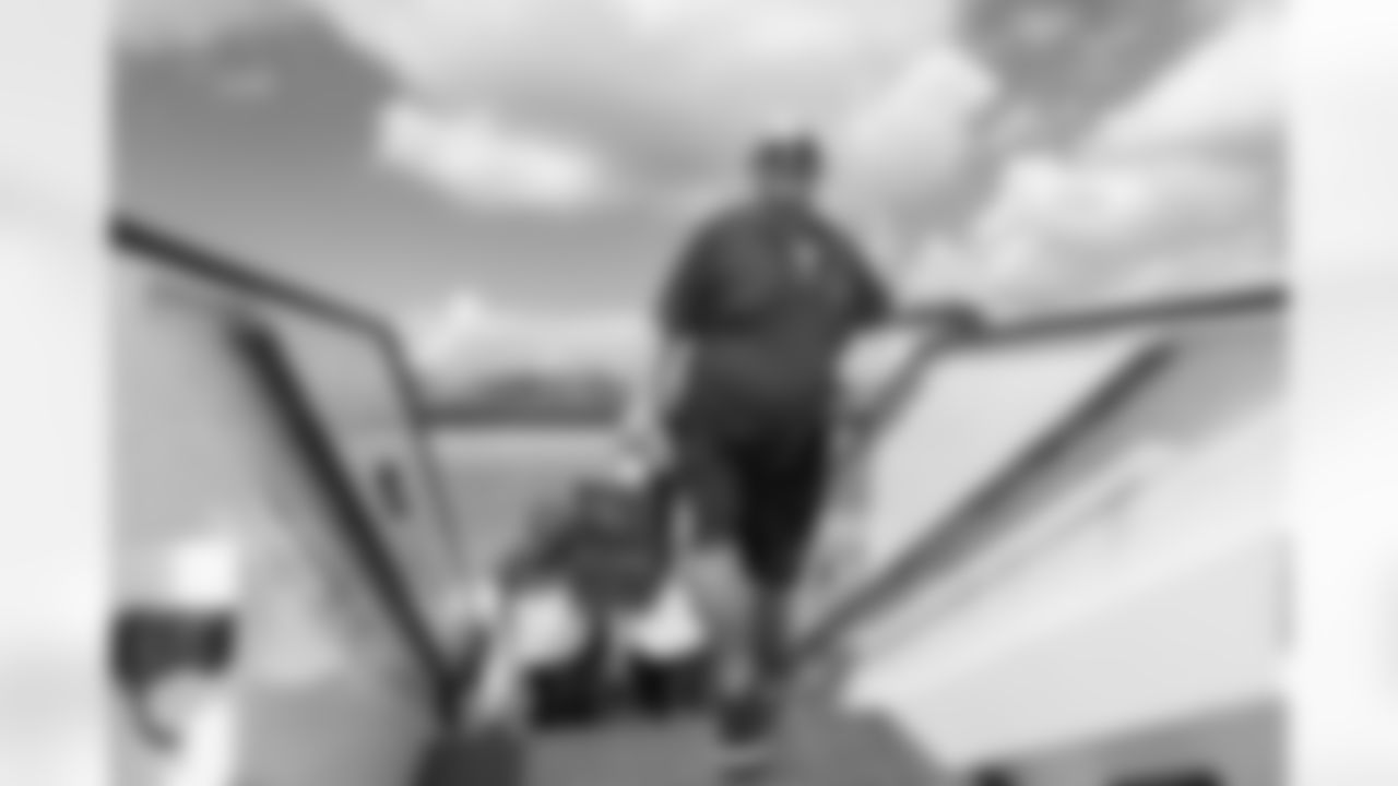 ATLANTA, GA - September 06, 2025 - Luxury Suite Excursion departs for the game between the Tampa Bay Buccaneers and Atlanta Falcons. The Bucs won the game, 23-20. Photo By Doug DeFelice/Tampa Bay Buccaneers