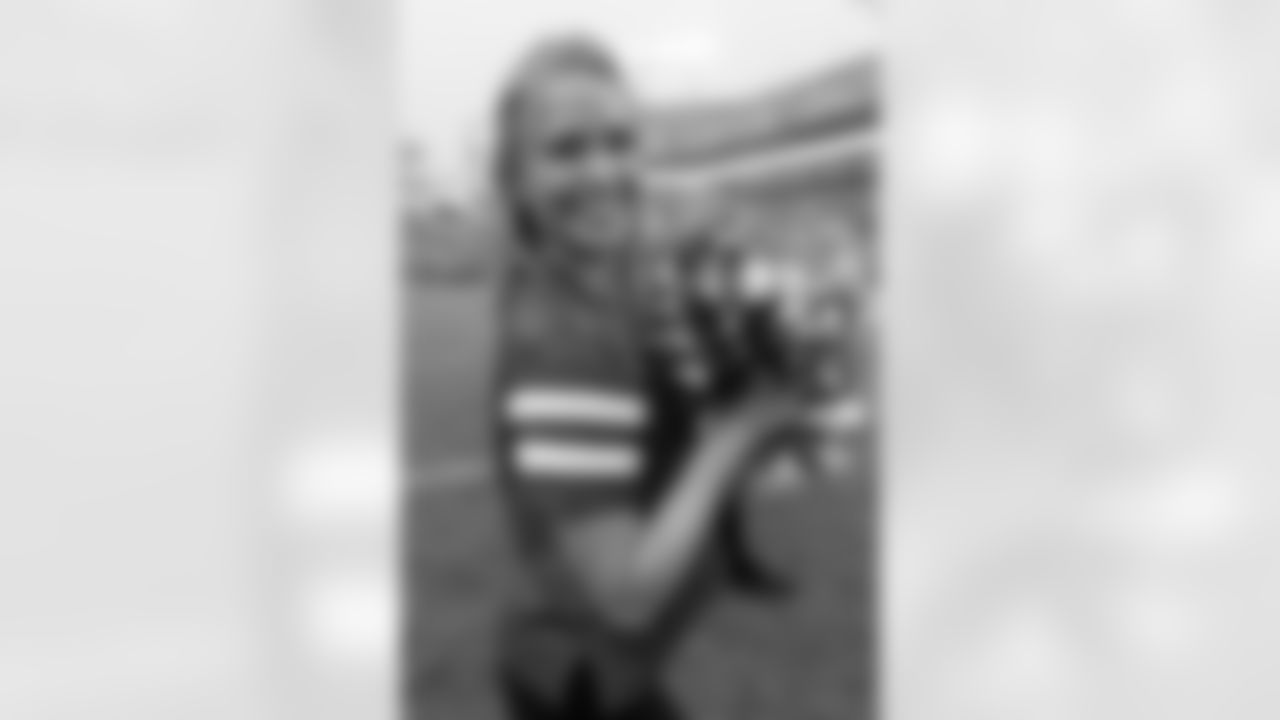 TAMPA, FL - December 07, 2025 - The Tampa Bay Buccaneers and New Orleans Saints during a regular season game at Raymond James Stadium. The Bucs lost the game, 24-20. Photo By Doug DeFelice/Tampa Bay Buccaneers