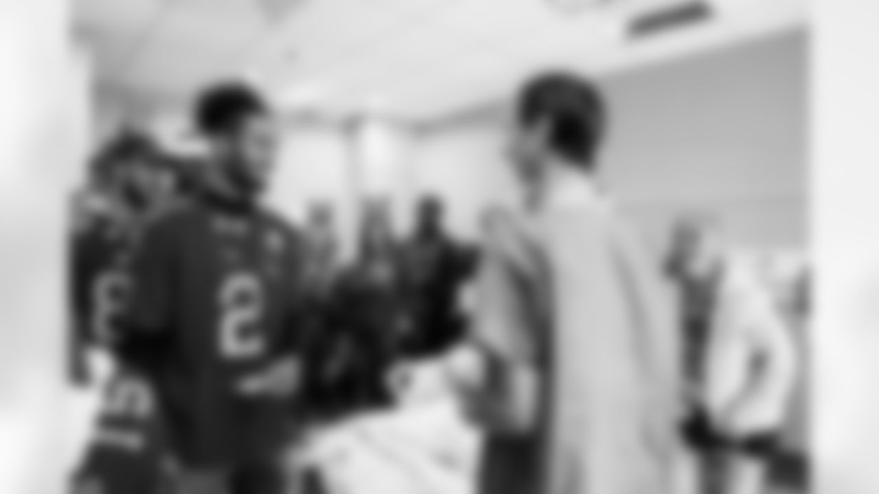 ST. PETERSBURG, FL - December 16, 2025 - Rookie Club visit to Johns Hopkins All Children's Hospital. Photo By Tori Richman/Tampa Bay Buccaneers