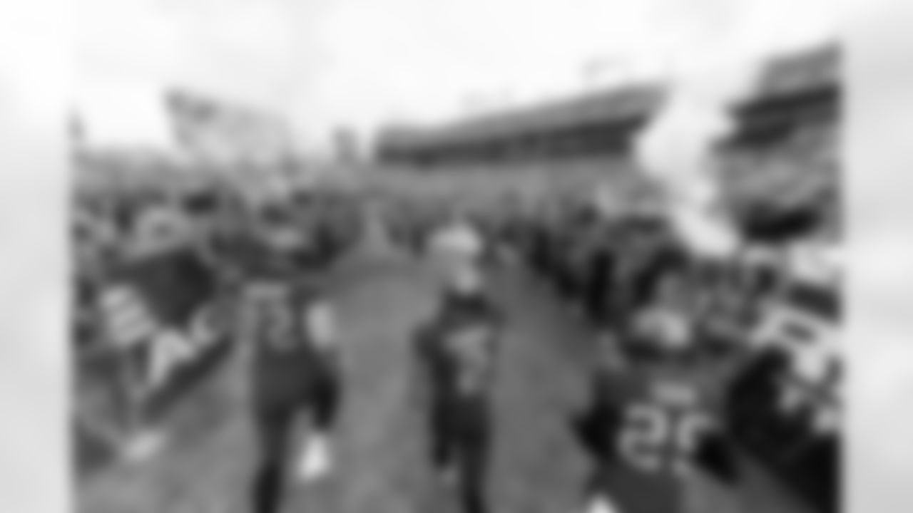 TAMPA, FL - December 07, 2025 - The Tampa Bay Buccaneers and New Orleans Saints play a regular season game at Raymond James Stadium. The Bucs lost the game, 24-20. Photo By Kyle Zedaker/Tampa Bay Buccaneers