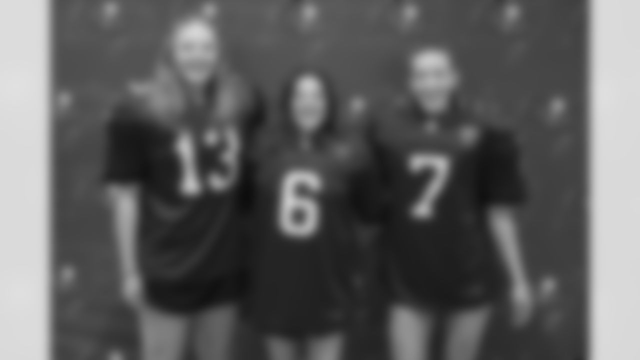 TAMPA, FL - December 06, 2025 - She is Football Bayshore Walk: Raise The Flags event with Bayshore Breakfast Club and Tampa Girls Social & Wellness at Hyde House Public Studio. Photo By Mike Carlson/Tampa Bay Buccaneers