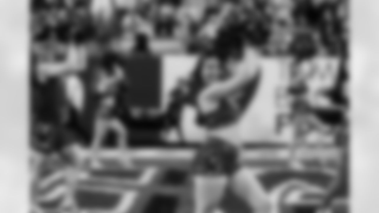 TAMPA, FL - January 03, 2026 - The Carolina Panthers and Tampa Bay Buccaneers play a regular season game at Raymond James Stadium. The Bucs won the game, 16-14. Photo By Tori Richman/Tampa Bay Buccaneers