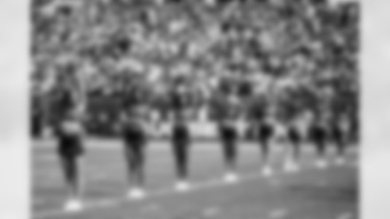 TAMPA, FL - November 09, 2025 - Tampa Bay Buccaneers Cheerleaders before the game between the New England Patriots and Tampa Bay Buccaneers. The Bucs lost the game, 28-23. Photo By Kyle Zedaker/Tampa Bay Buccaneers