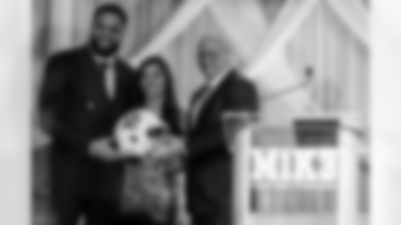 TAMPA, FL - December 13, 2025 - Mike Evans Family Foundation 4th Annual Gala at Seminole Hard Rock Hotel & Casino. Photo By Doug DeFelice/Tampa Bay Buccaneers