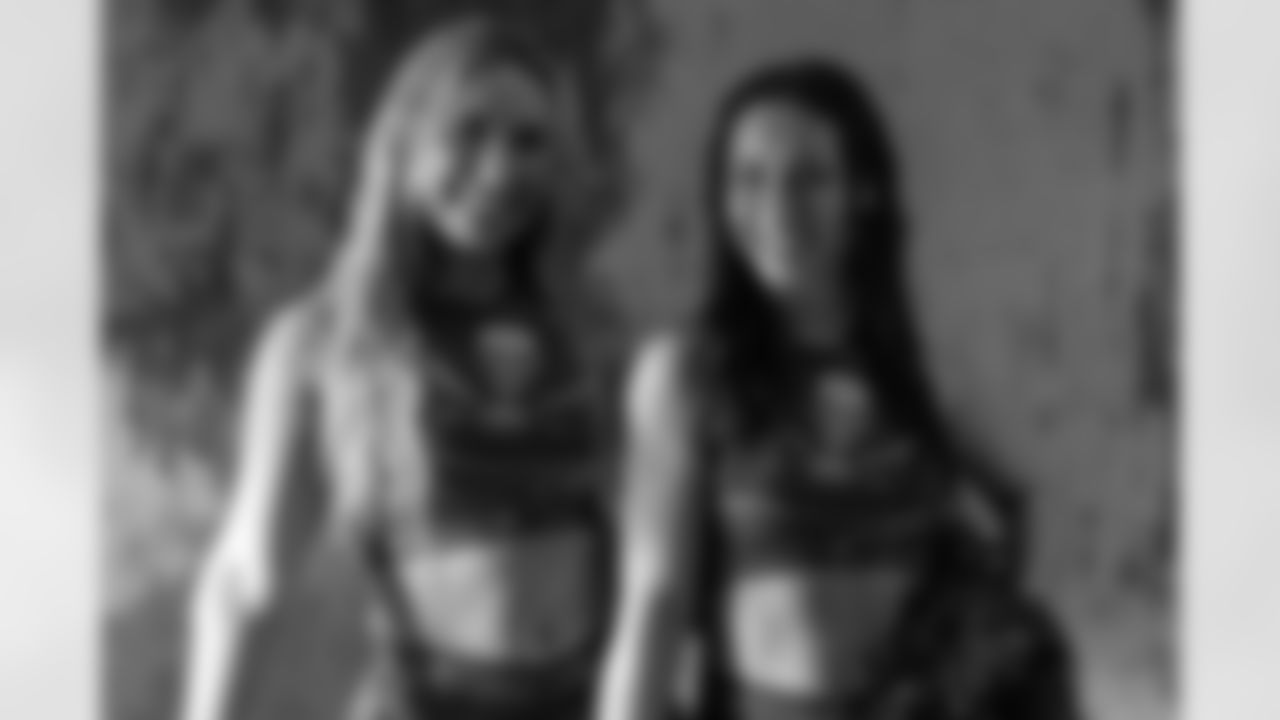 TAMPA, FL - January 03, 2026 - The Carolina Panthers and Tampa Bay Buccaneers play a regular season game at Raymond James Stadium. The Bucs won the game, 16-14. Photo By Doug DeFelice/Tampa Bay Buccaneers