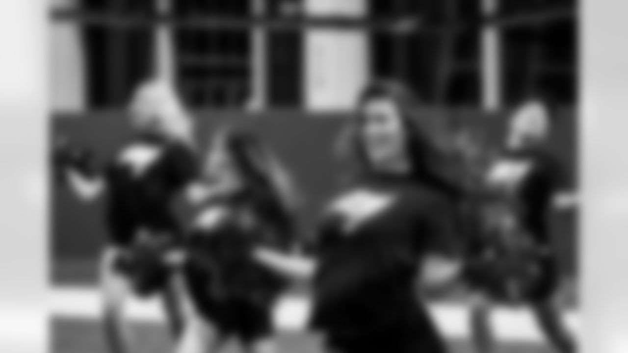 TAMPA, FL - December 04, 2025 - Tampa Bay Buccaneers Cheerleaders field rehearsal at AdventHealth Training Center. Photo By Tori Richman/Tampa Bay Buccaneers