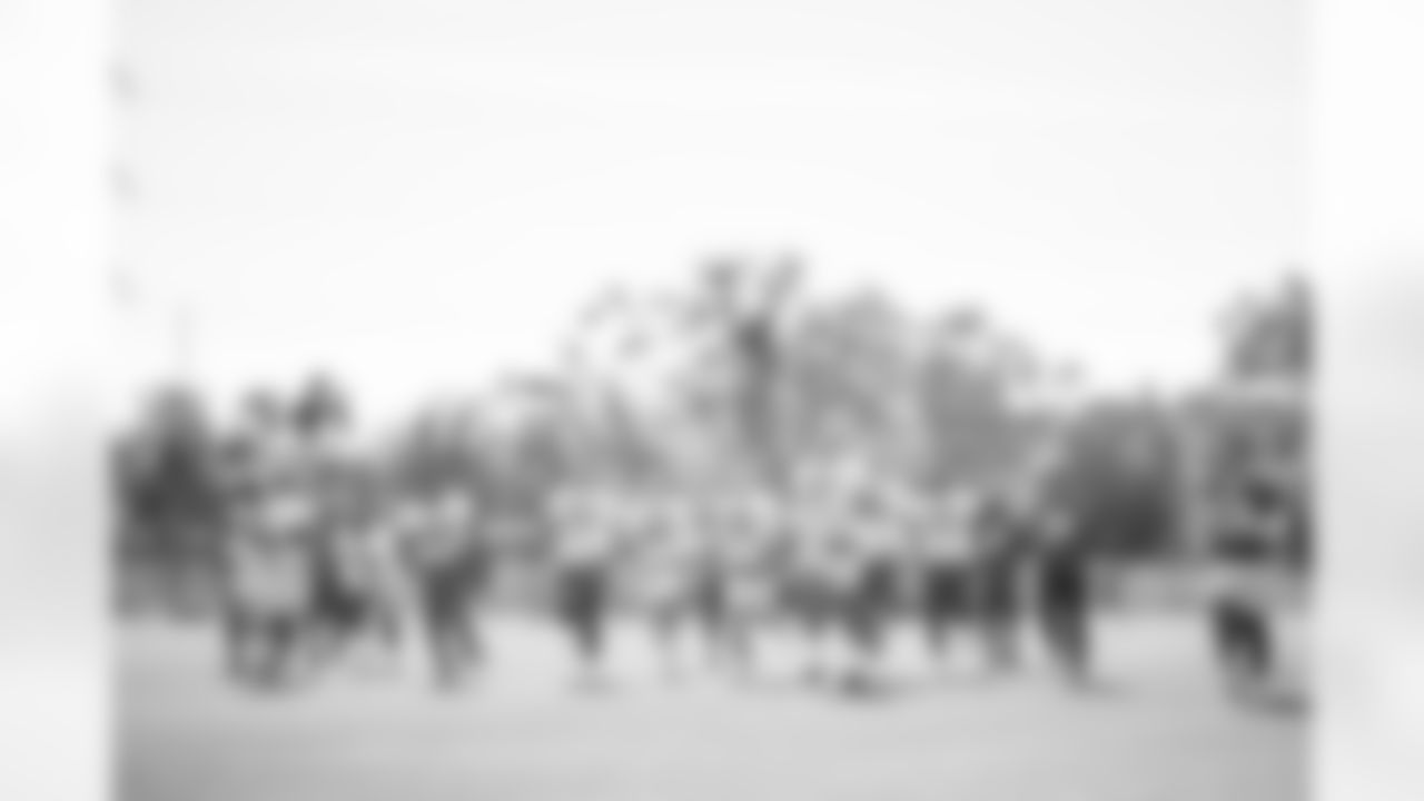 TAMPA, FL - December 17, 2025 - Week 16 practice at AdventHealth Training Center. Photo By Tori Richman/Tampa Bay Buccaneers