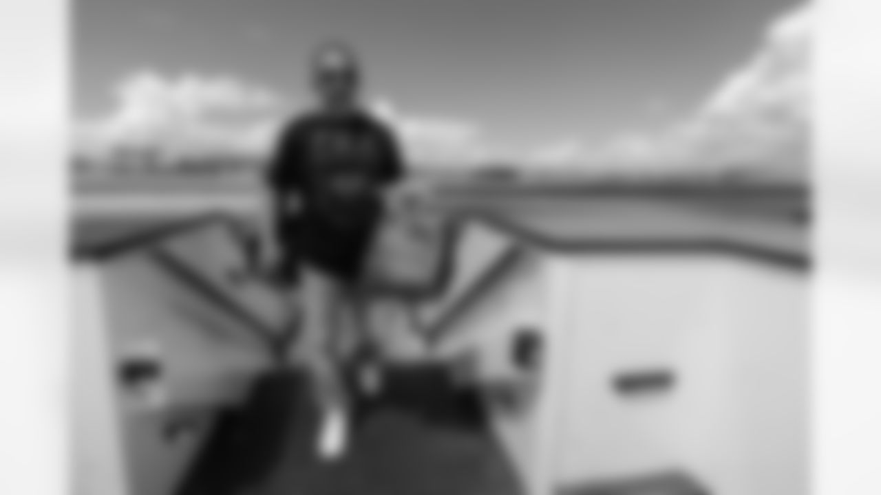 ATLANTA, GA - September 06, 2025 - Luxury Suite Excursion departs for the game between the Tampa Bay Buccaneers and Atlanta Falcons. The Bucs won the game, 23-20. Photo By Doug DeFelice/Tampa Bay Buccaneers