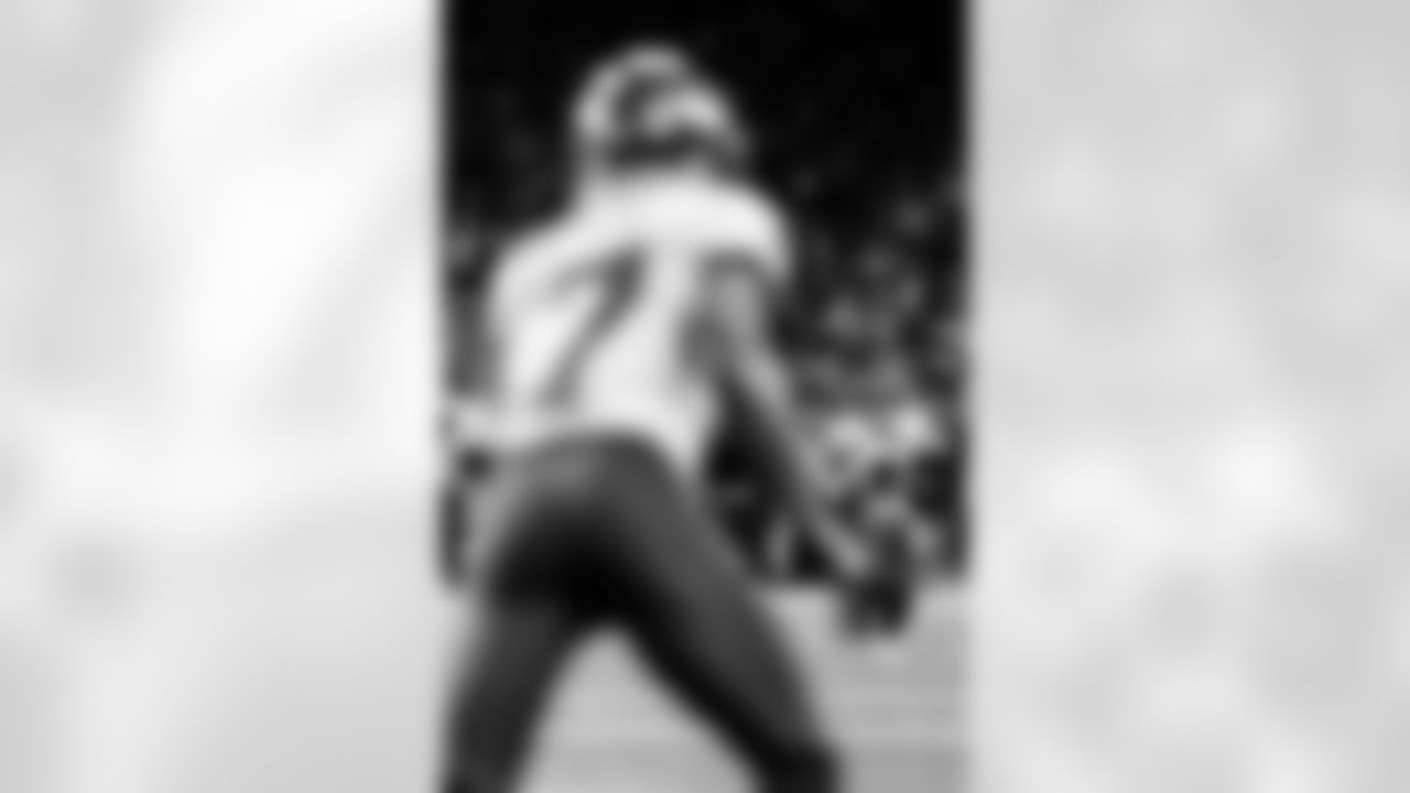 DETROIT, MI - October 20, 2025 - Quarterback Baker Mayfield #6 of the Tampa Bay Buccaneers during the Monday Night Football game between the Tampa Bay Buccaneers and Detroit Lions. The Bucs lost the game, 24-9. Photo By Kyle Zedaker/Tampa Bay Buccaneers