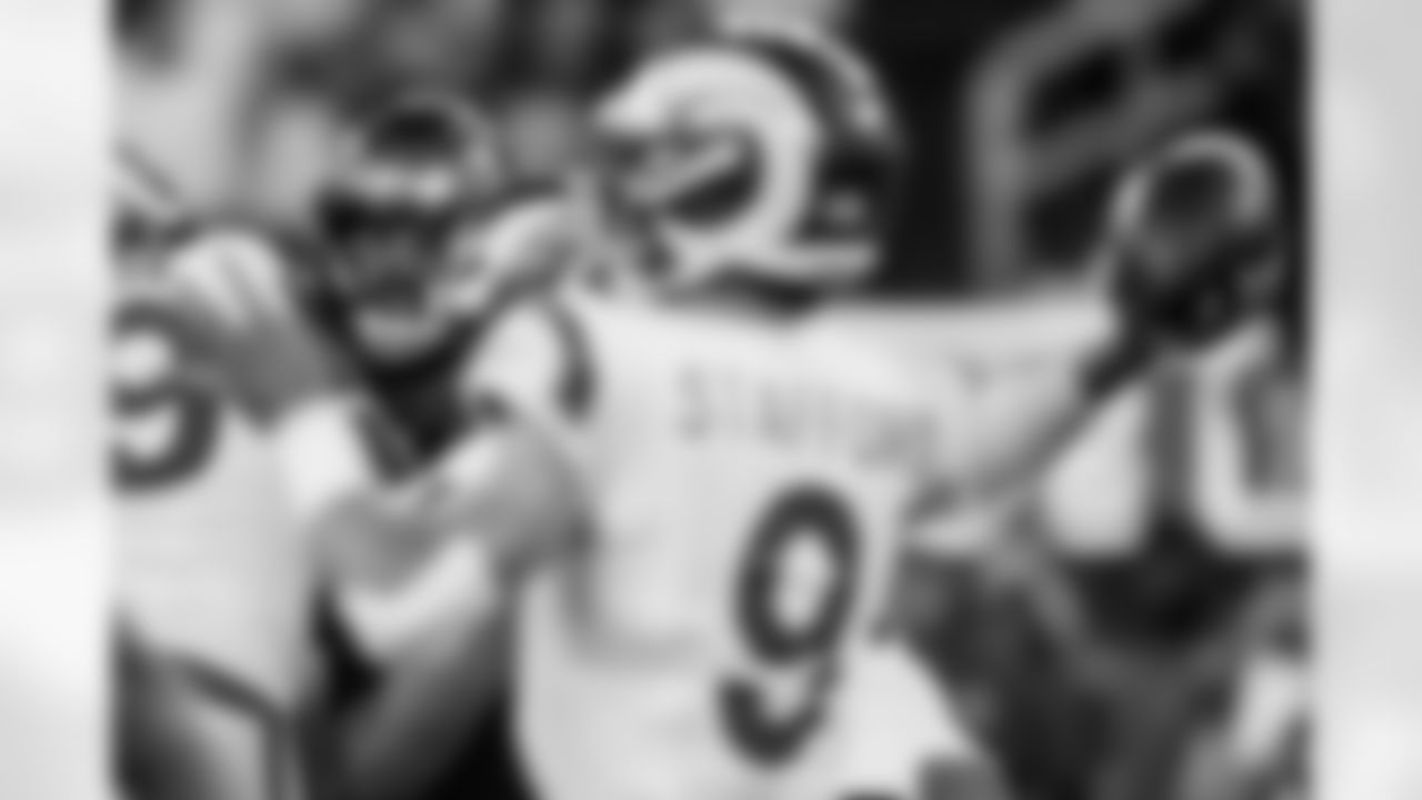 INGLEWOOD, CA - November 23, 2025 - Defensive Lineman Logan Hall #90 of the Tampa Bay Buccaneers during the game between the Tampa Bay Buccaneers and Los Angeles Rams. The Bucs lost the game, 34-7. Photo By Kyle Zedaker/Tampa Bay Buccaneers