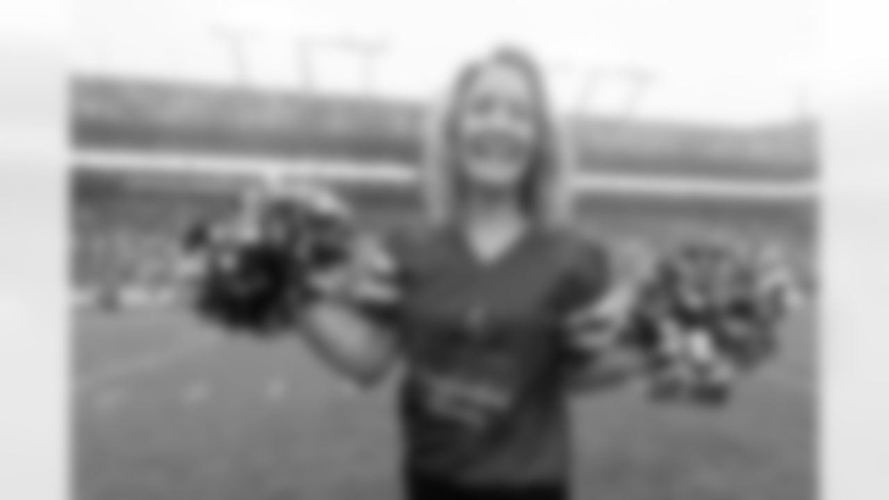 TAMPA, FL - December 07, 2025 - The Tampa Bay Buccaneers and New Orleans Saints during a regular season game at Raymond James Stadium. The Bucs lost the game, 24-20. Photo By Doug DeFelice/Tampa Bay Buccaneers