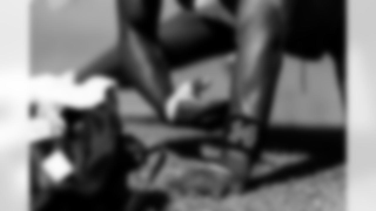 TAMPA, FL - November 20, 2025 - Wide Receiver Chris Godwin #14 of the Tampa Bay Buccaneers during practice at AdventHealth Training Center. Photo By Tori Richman/Tampa Bay Buccaneers