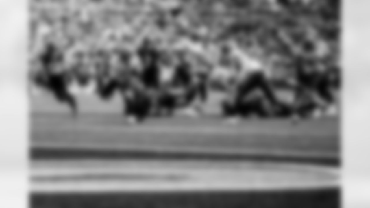 CHARLOTTE, NC - December 21, 2025 - Running Back Bucky Irving #7 of the Tampa Bay Buccaneers during the game between the Tampa Bay Buccaneers and Carolina Panthers. The Bucs lost the game, 23-20. Photo By Kyle Zedaker/Tampa Bay Buccaneers