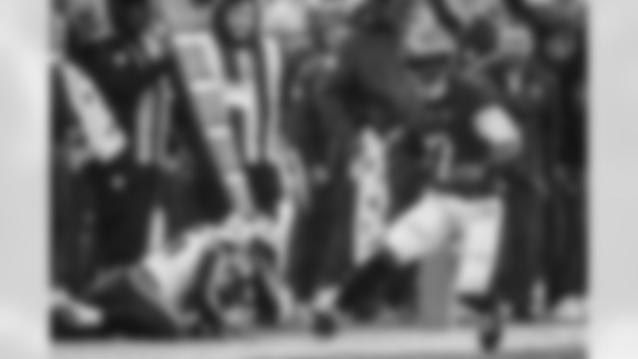 TAMPA, FL - January 03, 2026 - The Carolina Panthers and Tampa Bay Buccaneers play a regular season game at Raymond James Stadium. The Bucs won the game, 16-14. Photo By Tori Richman/Tampa Bay Buccaneers