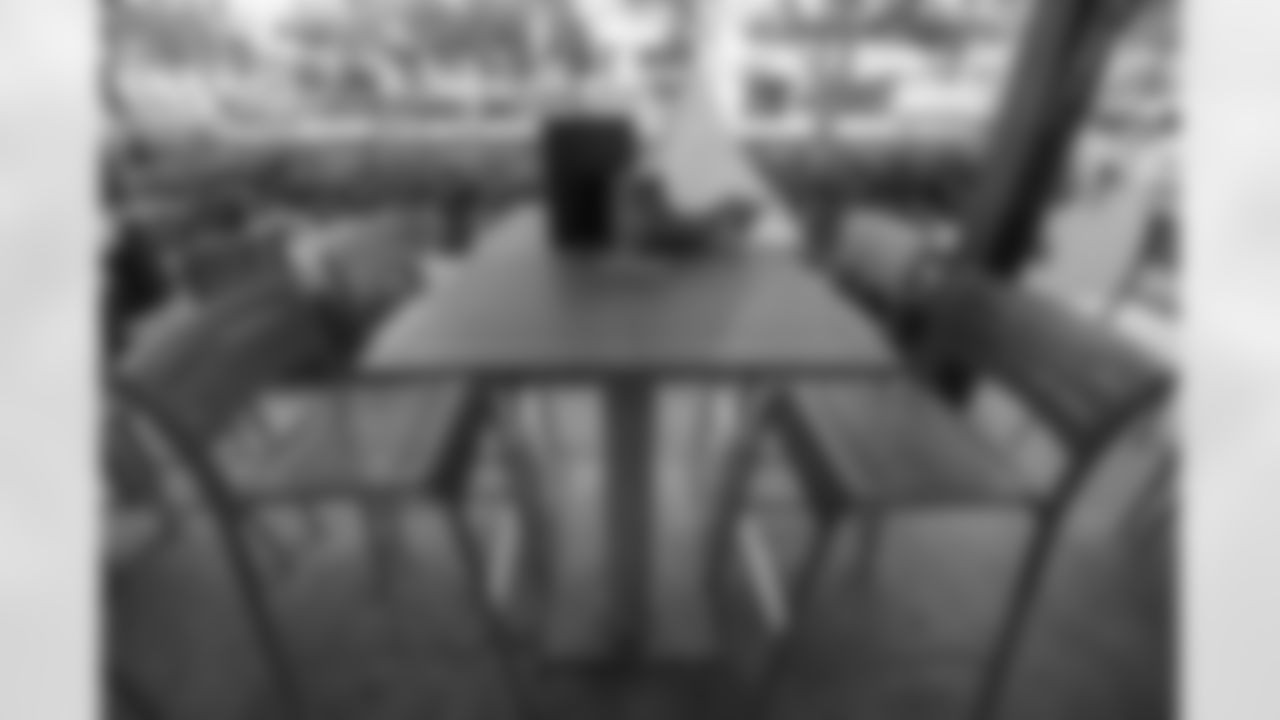 ST. PETERSBURG, FL - November 13, 2025 - "Bucs Run" Raise The Flags event with Pinellas Run Club at Park & Rec in St. Petersburg. Photo By Doug DeFelice/Tampa Bay Buccaneers