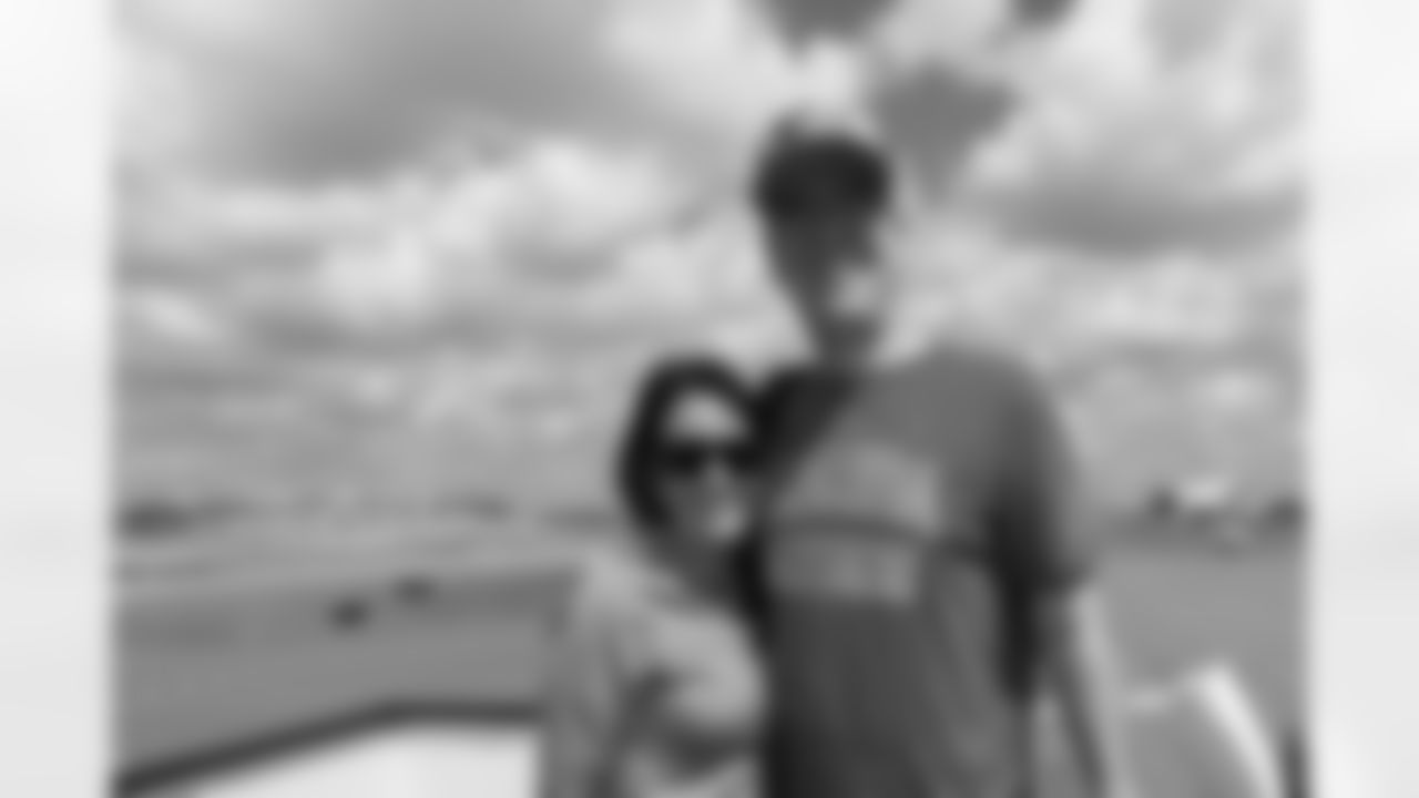 ATLANTA, GA - September 06, 2025 - Luxury Suite Excursion departs for the game between the Tampa Bay Buccaneers and Atlanta Falcons. The Bucs won the game, 23-20. Photo By Doug DeFelice/Tampa Bay Buccaneers