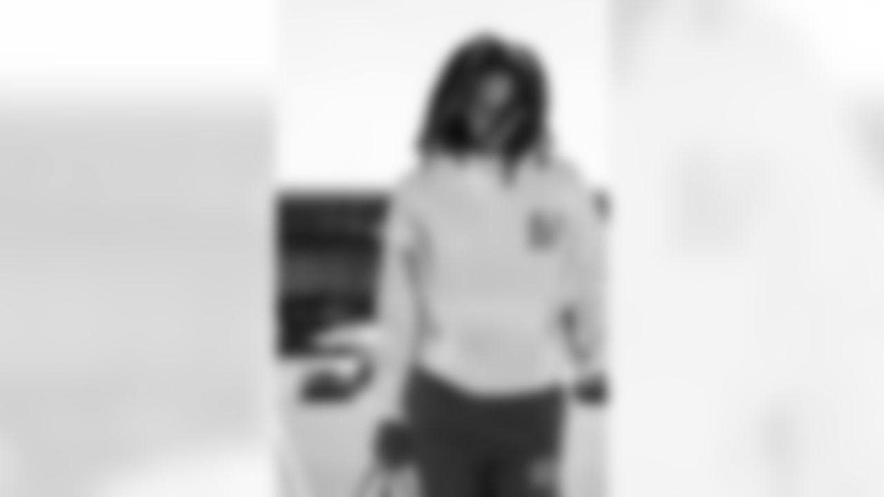 TAMPA, FL - November 15, 2025 - Quarterback Teddy Bridgewater #10 of the Tampa Bay Buccaneers departs before the Bucs' game against the Buffalo Bills. Photo By Tori Richman/Tampa Bay Buccaneers