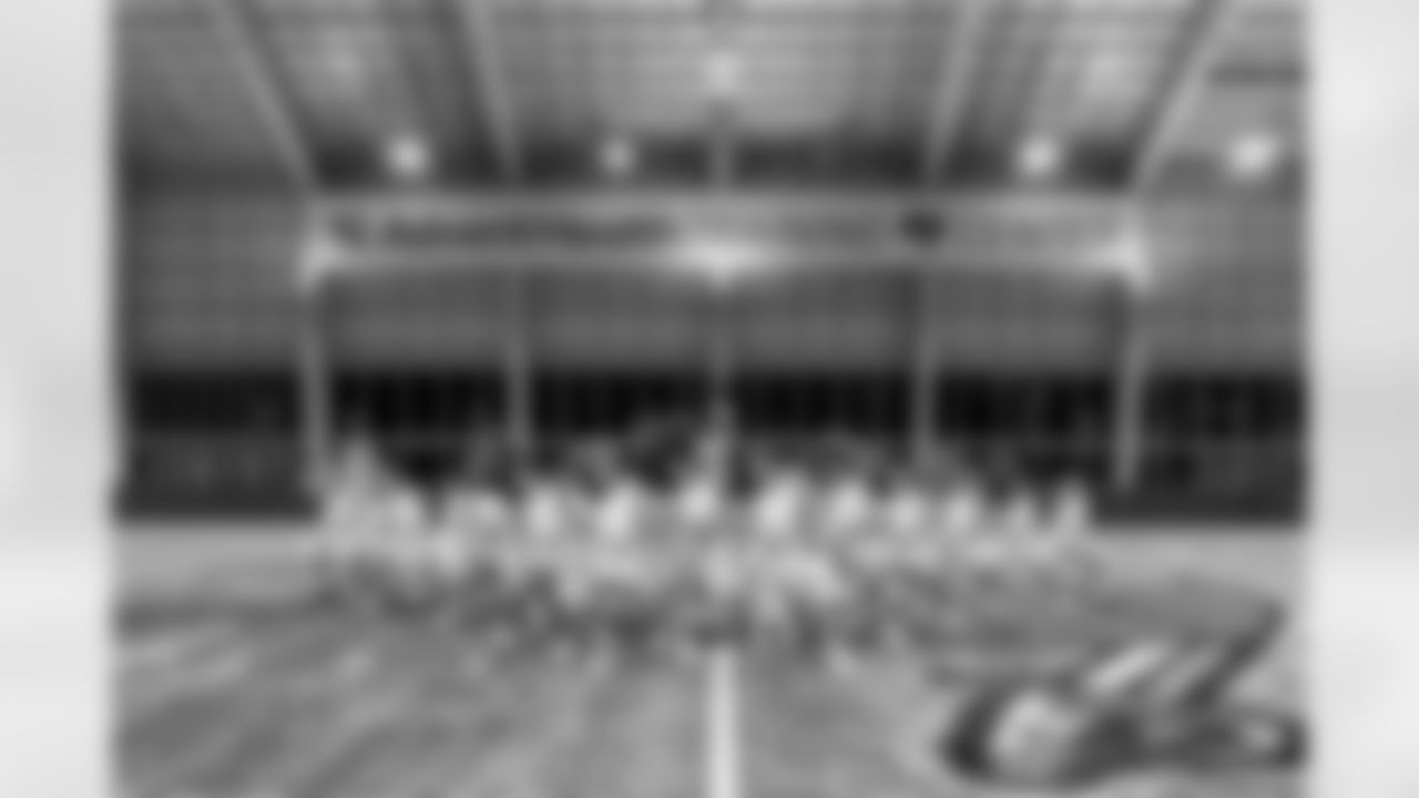 TAMPA, FL - December 09, 2025 - Tampa Bay Buccaneers Cheerleaders during Field Rehearsal at AdventHealth Training Center. Photo By Tori Richman/Tampa Bay Buccaneers