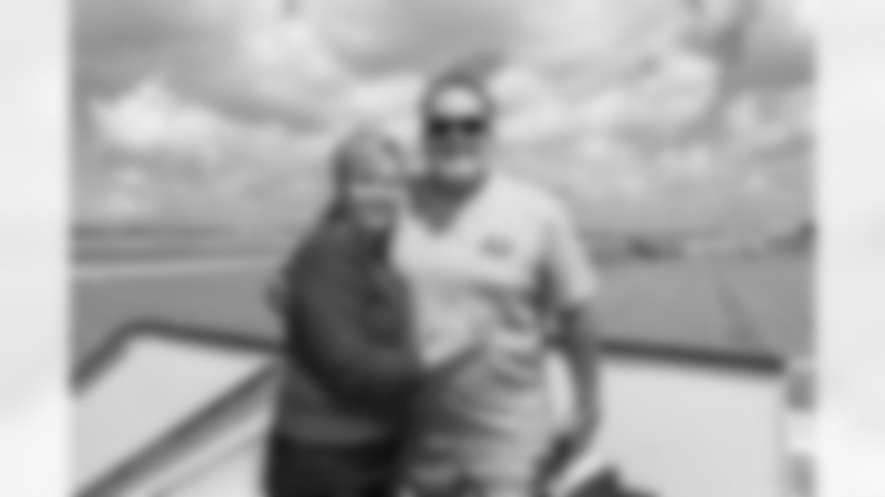 ATLANTA, GA - September 06, 2025 - Luxury Suite Excursion departs for the game between the Tampa Bay Buccaneers and Atlanta Falcons. The Bucs won the game, 23-20. Photo By Doug DeFelice/Tampa Bay Buccaneers