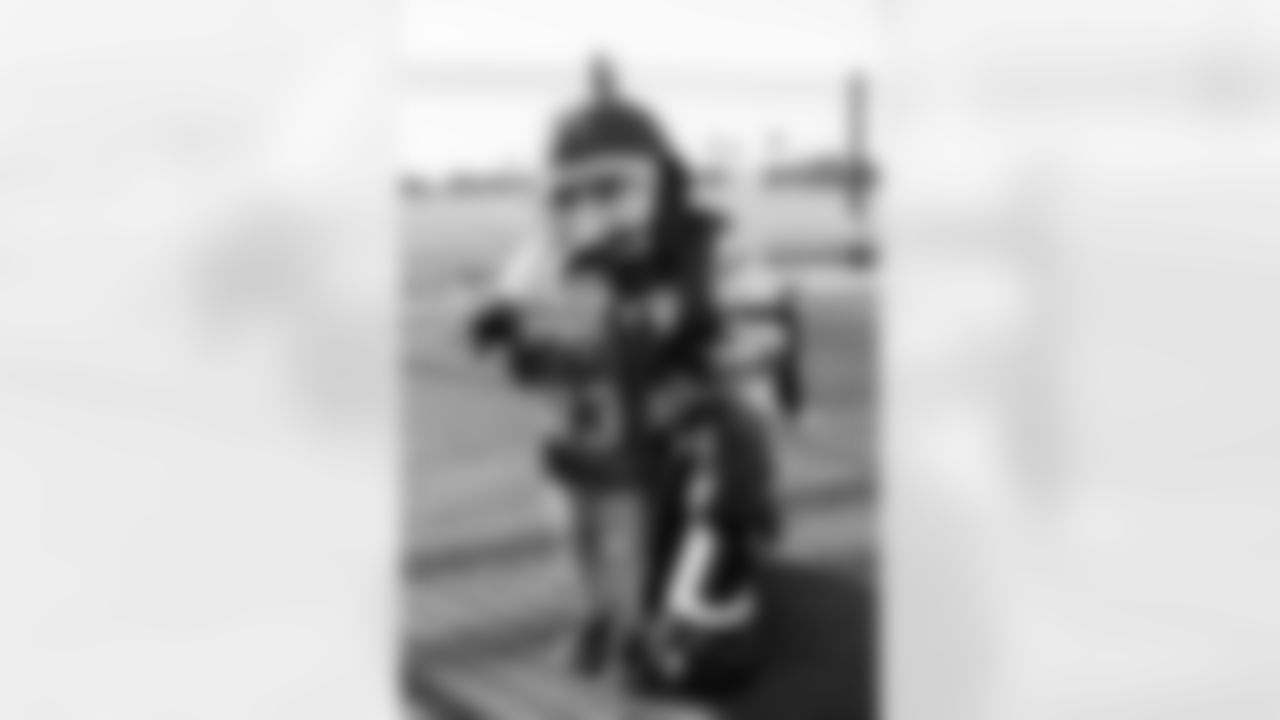 TAMPA, FL - February 21, 2026 - 2026 Jr. Bucs Movie Night. Photo By Kyle Zedaker/Tampa Bay Buccaneers