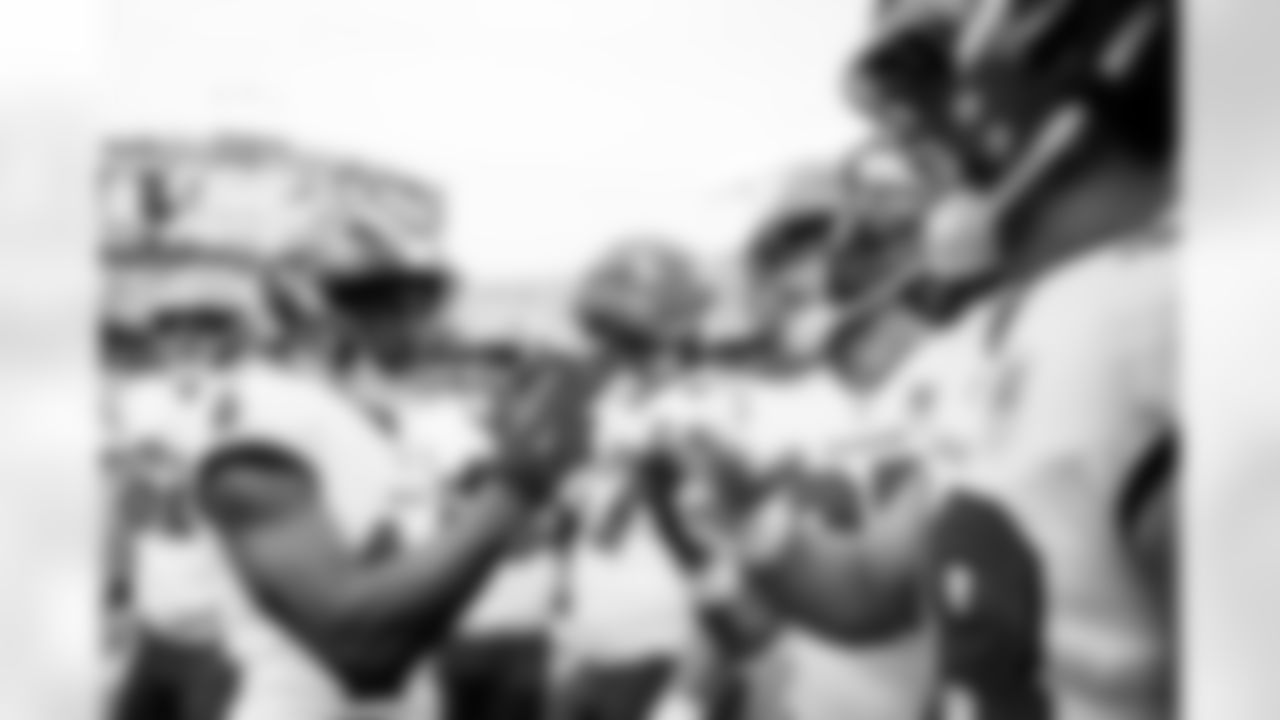 CHARLOTTE, NC - December 21, 2025 - Wide Receiver Chris Godwin Jr. #14 of the Tampa Bay Buccaneers before the game between the Tampa Bay Buccaneers and Carolina Panthers. The Bucs lost the game, 23-20. Photo By Kyle Zedaker/Tampa Bay Buccaneers