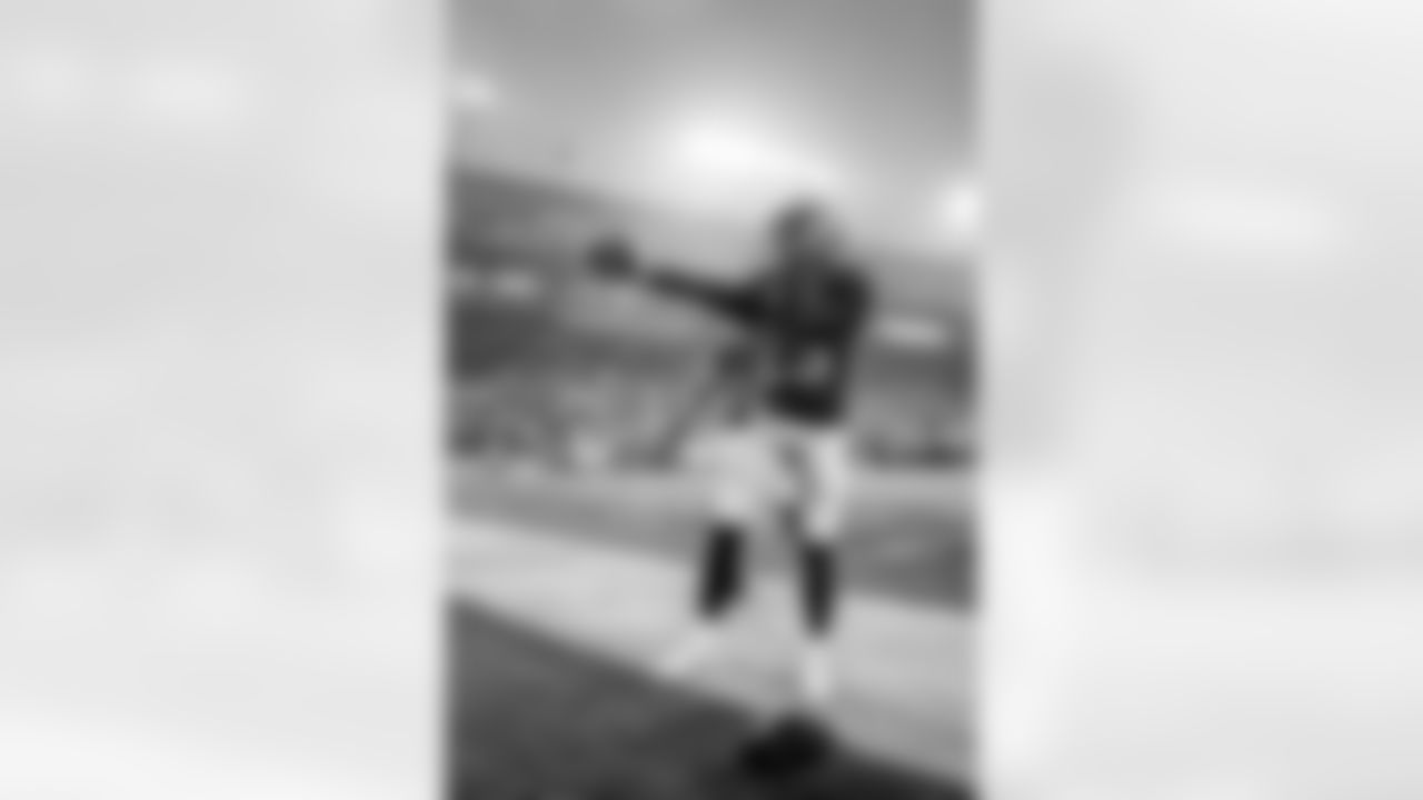 TAMPA, FL - January 03, 2026 - The Carolina Panthers and Tampa Bay Buccaneers play a regular season game at Raymond James Stadium. The Bucs won the game, 16-14. Photo By Kyle Zedaker/Tampa Bay Buccaneers