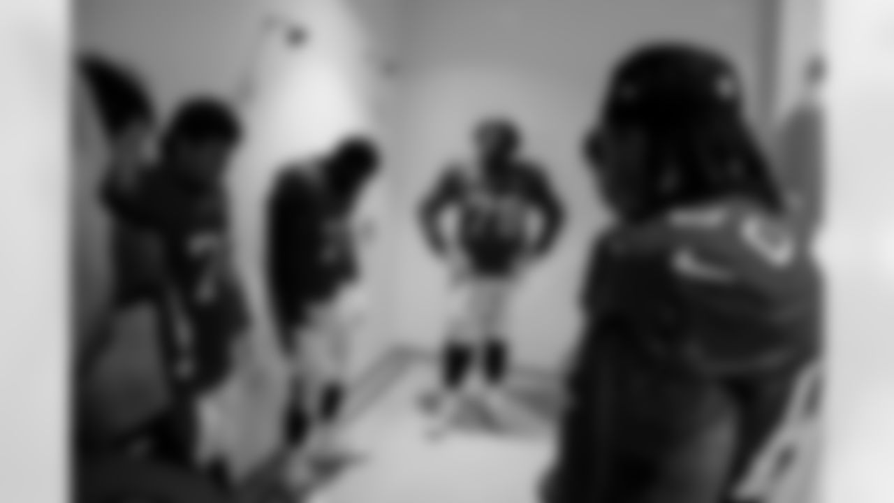 INGLEWOOD, CA - November 23, 2025 - Tackle Tristan Wirfs #78 of the Tampa Bay Buccaneers before the game between the Tampa Bay Buccaneers and Los Angeles Rams. The Bucs lost the game, 34-7. Photo By Kyle Zedaker/Tampa Bay Buccaneers