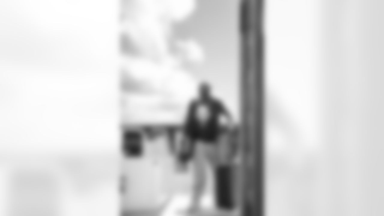 TAMPA, FL - September 02, 2025 - Wide Receiver Chris Godwin Jr. #14 of the Tampa Bay Buccaneers departs before the opening game of the Bucs' 50th Season on the road against the Atlanta Falcons. Photo By Tori Richman/Tampa Bay Buccaneers