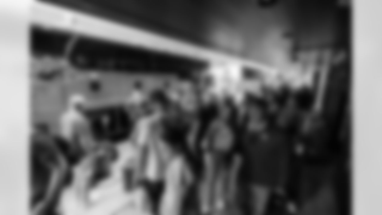 ATLANTA, GA - September 06, 2025 - Luxury Suite Excursion arrives for the game between the Tampa Bay Buccaneers and Atlanta Falcons. The Bucs won the game, 23-20. Photo By Doug DeFelice/Tampa Bay Buccaneers