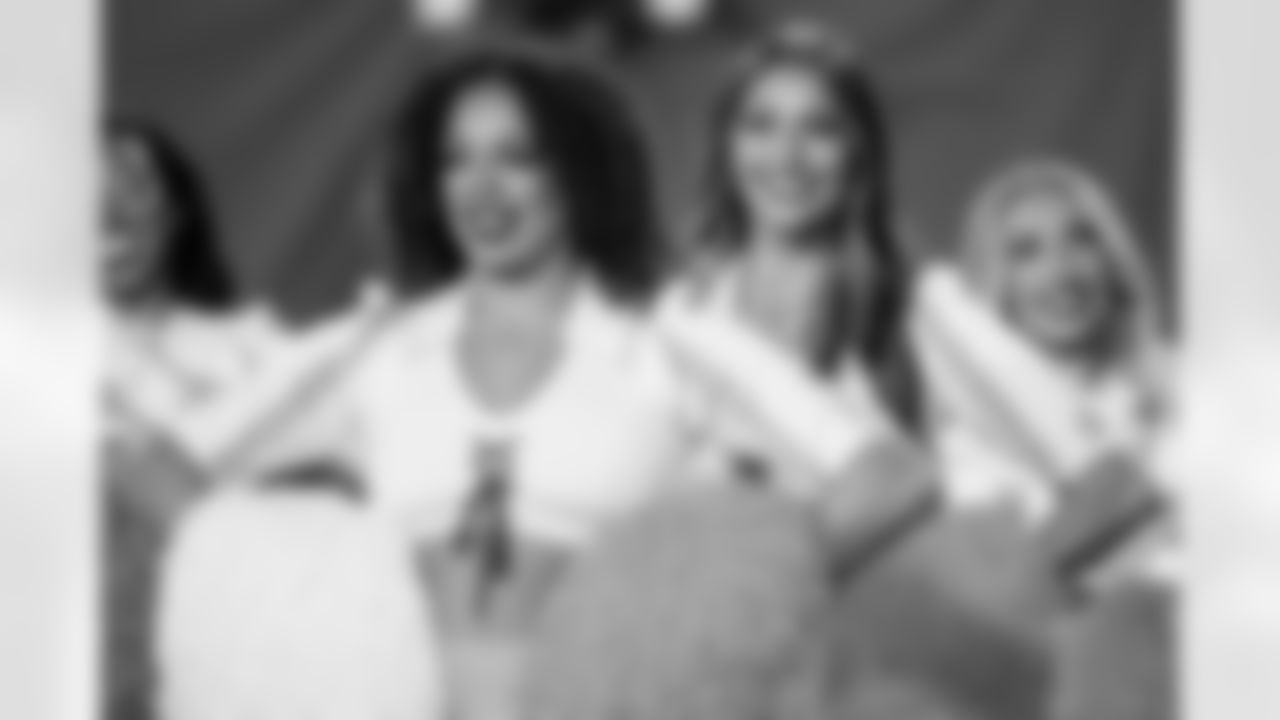 TAMPA, FL - December 11, 2025 - The Tampa Bay Buccaneers and Atlanta Falcons during a regular season game at Raymond James Stadium. The Bucs lost the game, 29-28. Photo By Kyle Zedaker/Tampa Bay Buccaneers