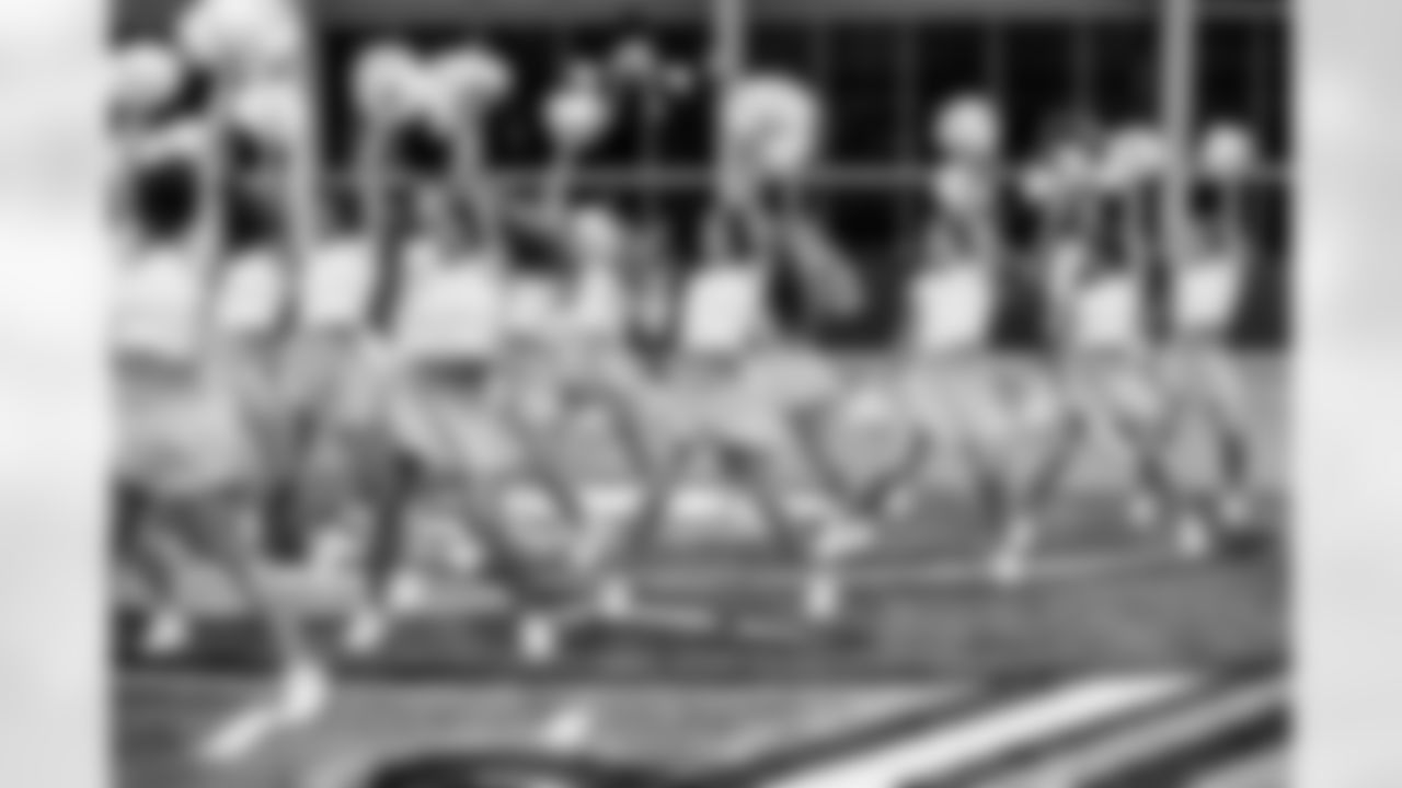 TAMPA, FL - December 09, 2025 - Tampa Bay Buccaneers Cheerleaders during Field Rehearsal at AdventHealth Training Center. Photo By Tori Richman/Tampa Bay Buccaneers