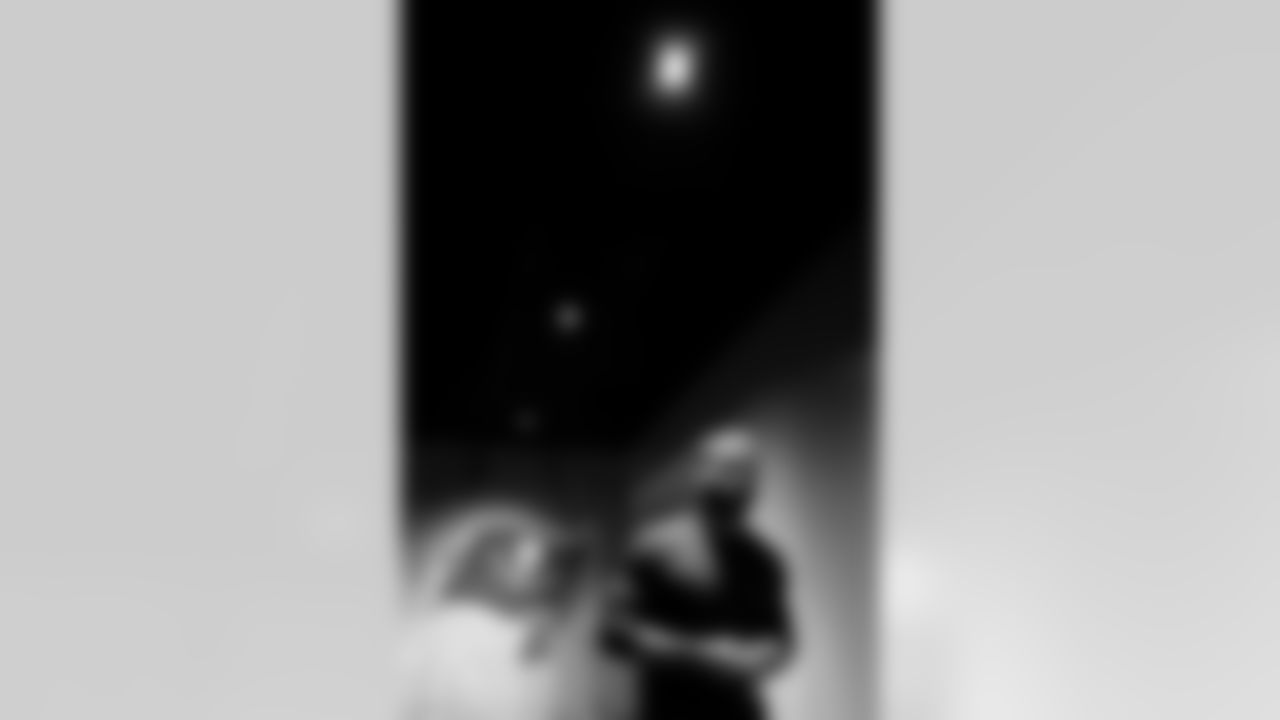 MIAMI GARDENS, FL - December 28, 2025 - Outside Linebacker Haason Reddick #5 of the Tampa Bay Buccaneers before the game between the Tampa Bay Buccaneers and Miami Dolphins. The Bucs lost the game, 20-17. Photo By Kyle Zedaker/Tampa Bay Buccaneers