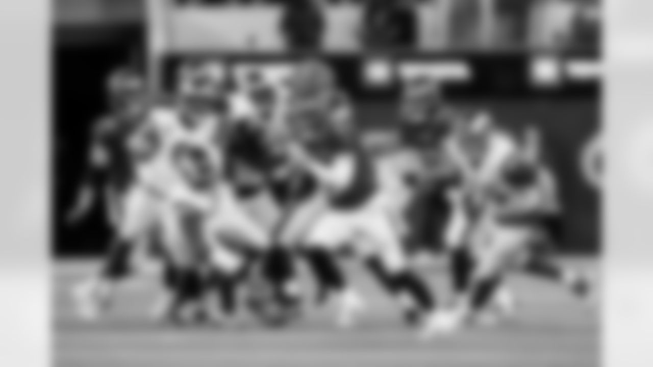 INGLEWOOD, CA - November 23, 2025 - Quarterback Baker Mayfield #6 of the Tampa Bay Buccaneers during the game between the Tampa Bay Buccaneers and Los Angeles Rams. The Bucs lost the game, 34-7. Photo By Tori Richman/Tampa Bay Buccaneers