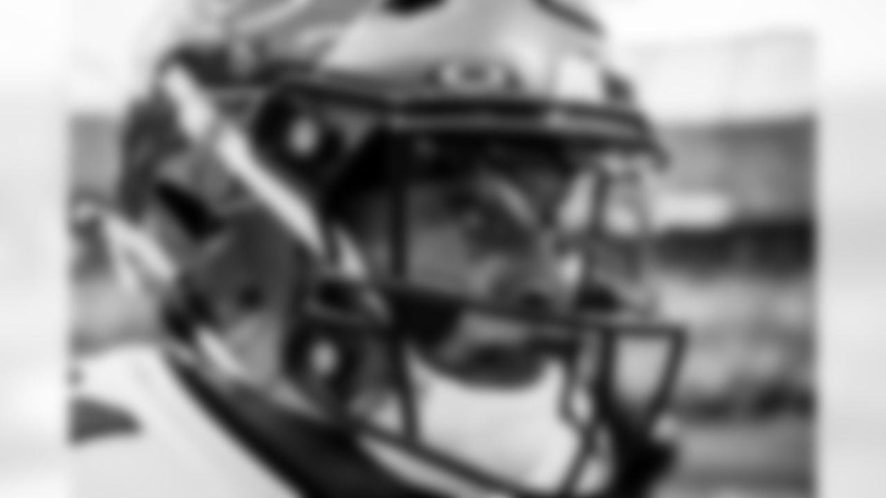 CHARLOTTE, NC - December 21, 2025 - Safety Antoine Winfield Jr. #31 of the Tampa Bay Buccaneers before the game between the Tampa Bay Buccaneers and Carolina Panthers. The Bucs lost the game, 23-20. Photo By Tori Richman/Tampa Bay Buccaneers