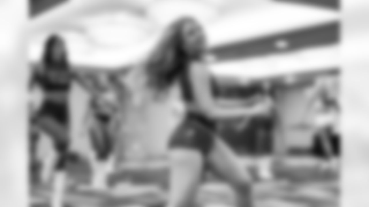 SAN FRANCISCO, CA - February 01, 2026 - Tampa Bay Buccaneers Pro Bowl Cheerleader Savannah during rehearsals. Photo By Tori Richman/Tampa Bay Buccaneers