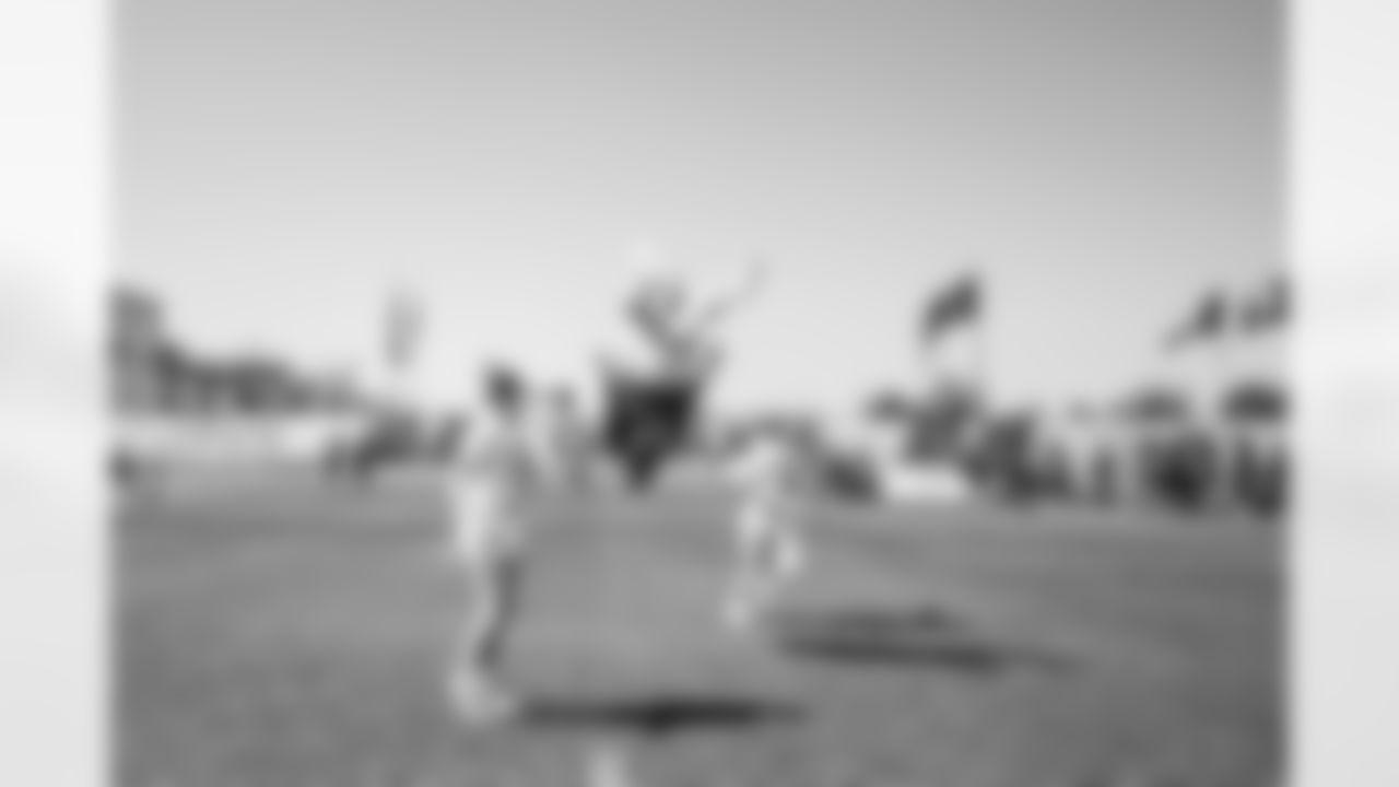 TAMPA, FL - February 13, 2026 - Wide Receiver Tez Johnson #15 of the Tampa Bay Buccaneers during the 2026 Girls Flag Football Preseason Classic at AdventHealth Training Center. Photo By Tori Richman/Tampa Bay Buccaneers