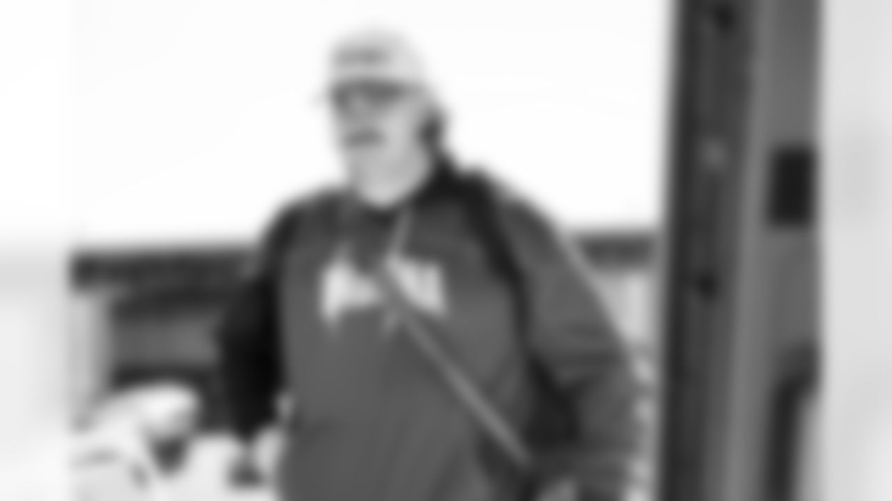 TAMPA, FL - November 15, 2025 - Guard Dan Feeney #65 of the Tampa Bay Buccaneers departs before the Bucs' game against the Buffalo Bills. Photo By Tori Richman/Tampa Bay Buccaneers