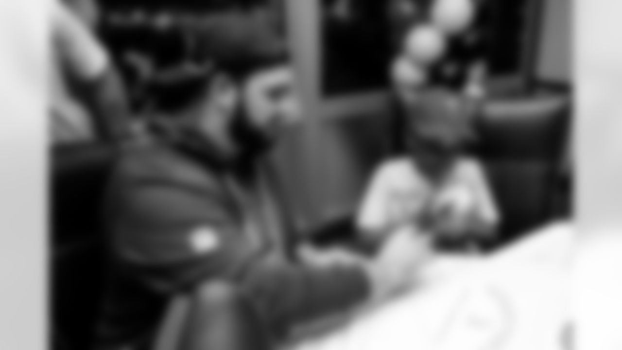 TAMPA, FL - November 19, 2025 - Guard Ben Bredeson #68 of the Tampa Bay Buccaneers during a visit with Triumph Together Cancer Warriors. Photo By Kyle Zedaker/Tampa Bay Buccaneers