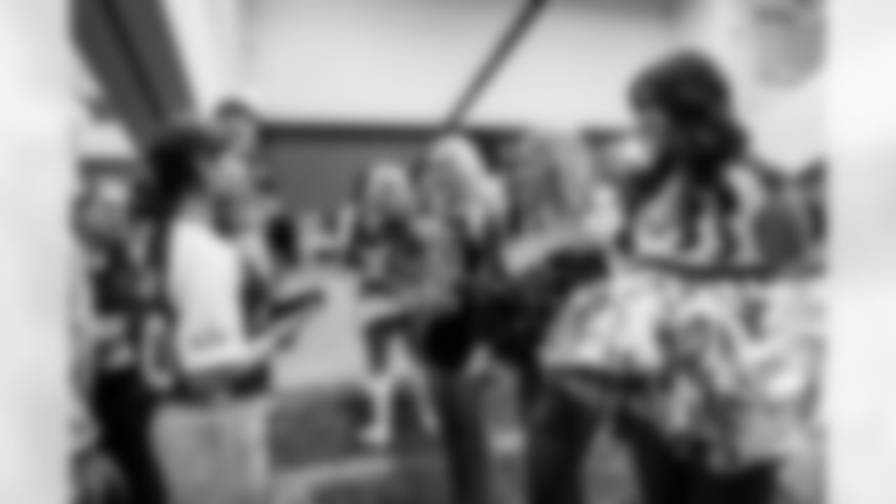 SAN FRANCISCO, CA - February 02, 2026 - Tampa Bay Buccaneers Pro Bowl Cheerleader Savannah at Pro Bowl practice at Moscone Center. Photo By Tori Richman/Tampa Bay Buccaneers