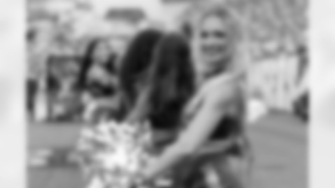 TAMPA, FL - November 09, 2025 - Tampa Bay Buccaneers Cheerleaders during the game between the New England Patriots and Tampa Bay Buccaneers. The Bucs lost the game, 28-23. Photo By Doug DeFelice/Tampa Bay Buccaneers