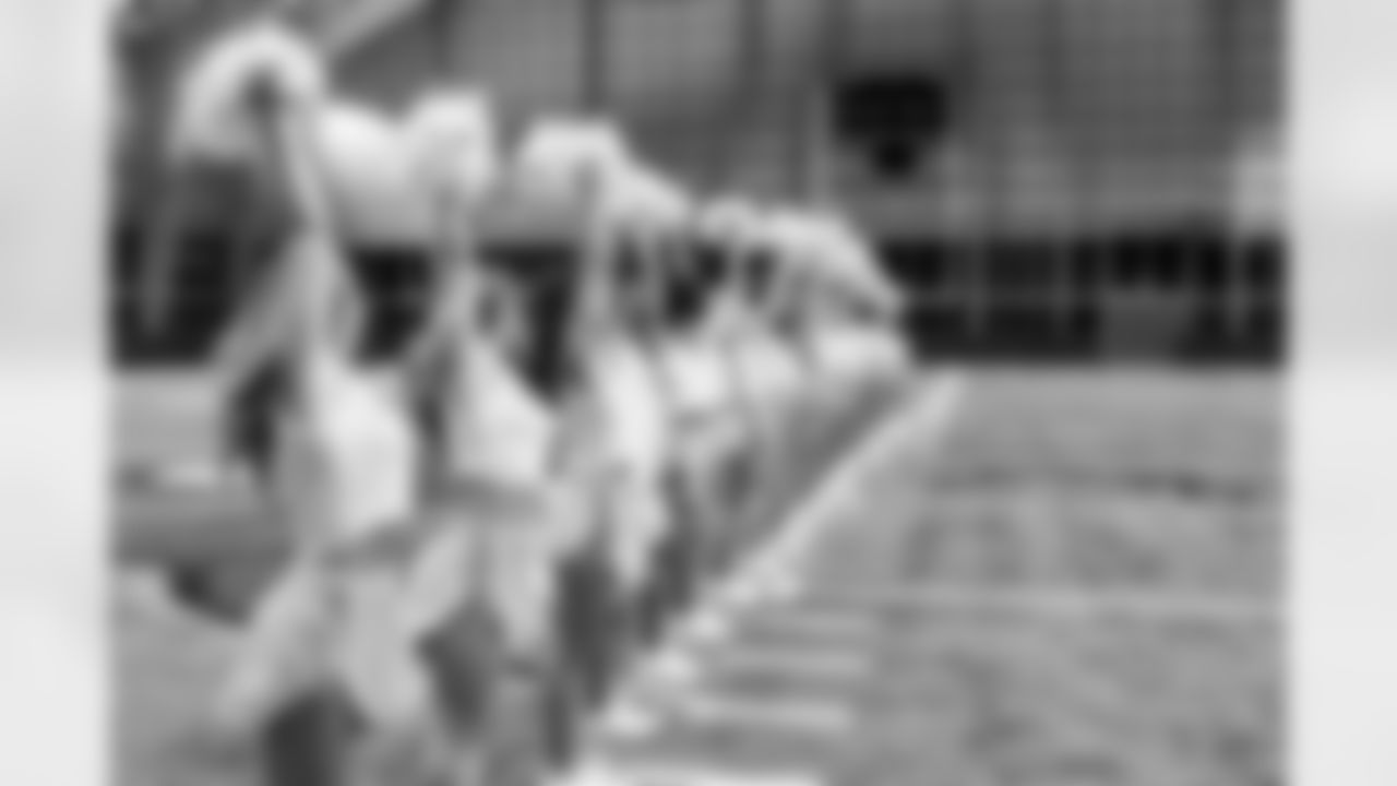 TAMPA, FL - December 09, 2025 - Tampa Bay Buccaneers Cheerleaders during Field Rehearsal at AdventHealth Training Center. Photo By Tori Richman/Tampa Bay Buccaneers